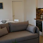 41 * Velipojë